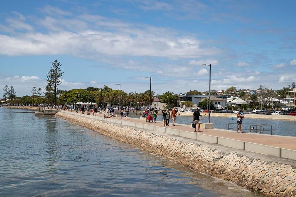 On Esplanade Own Flat & Pool, Manly Cafe Precinct Apartment Бризбейн Екстериор снимка