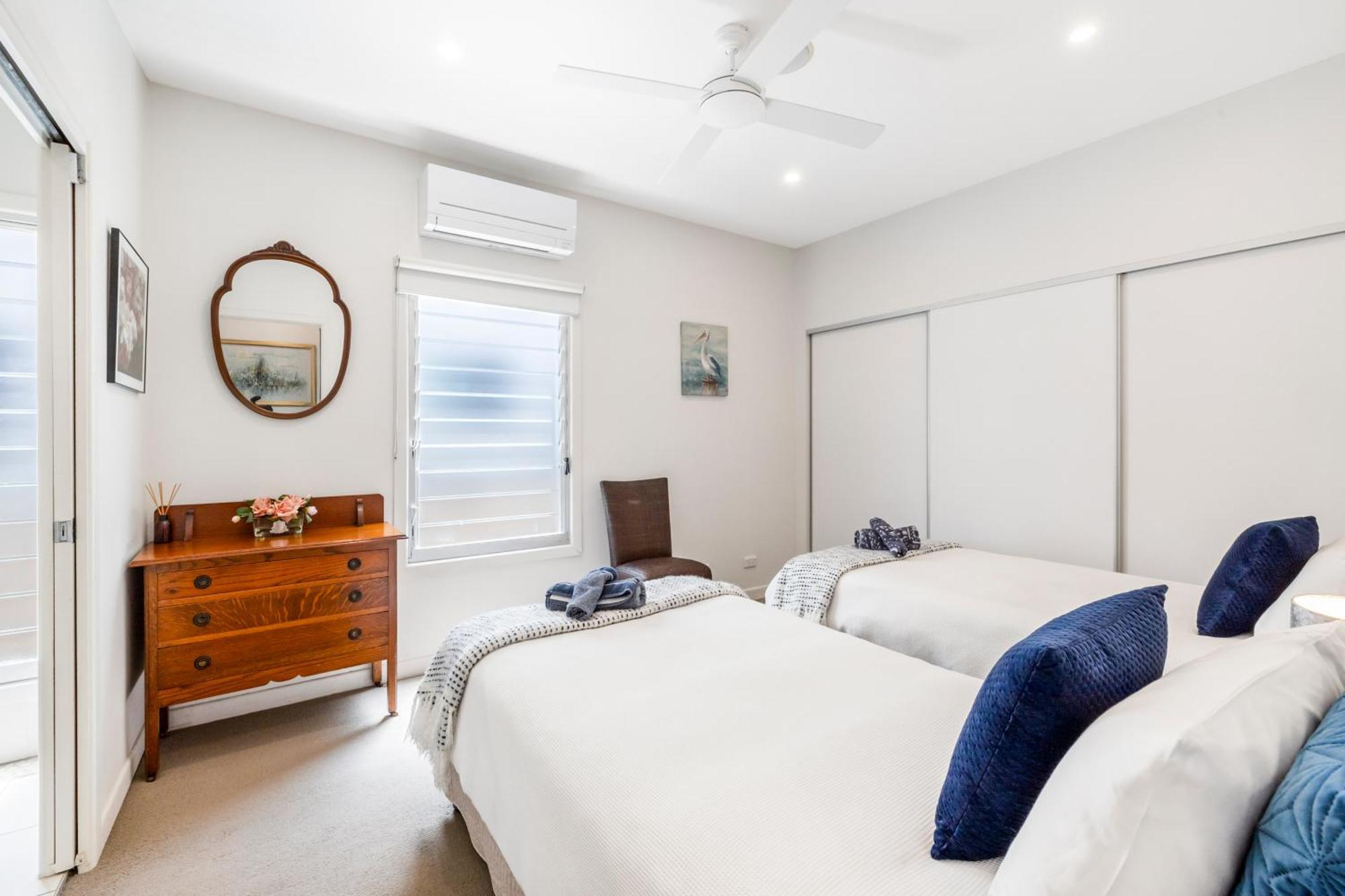 On Esplanade Own Flat & Pool, Manly Cafe Precinct Apartment Бризбейн Екстериор снимка